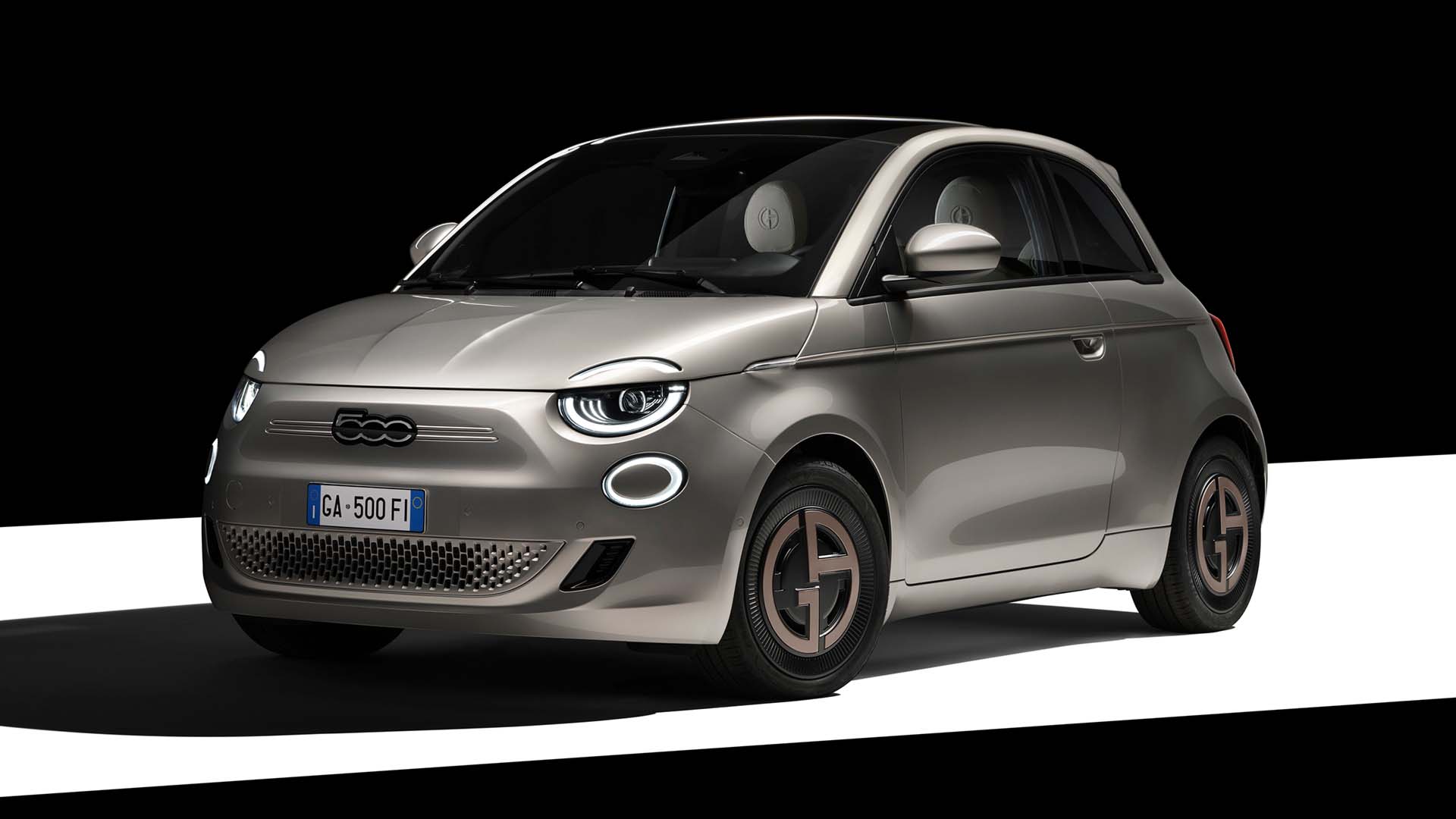 Fiat 500e Giorgio Armani Türkiye’de: Lüks Elektrikli Otomobilin Ayrıntıları