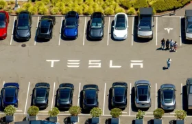 Tesla’dan kaliforniya’ya hukuk hamlesi: otonom sürüş krizi mahkemeye taşındı